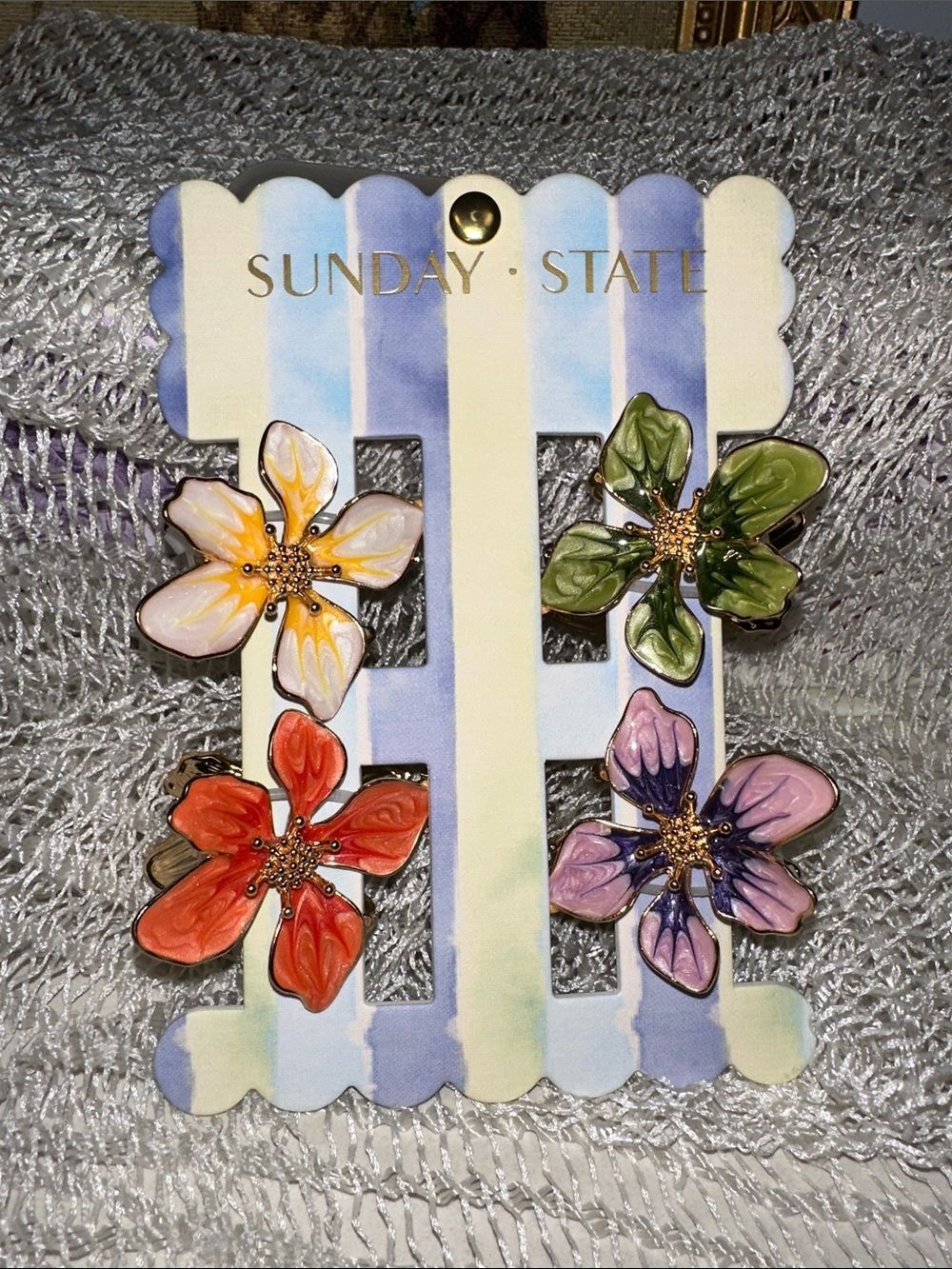 SUNDAY • STATE green pink ivory orange gold tone flower shaped hair clips 4 pc